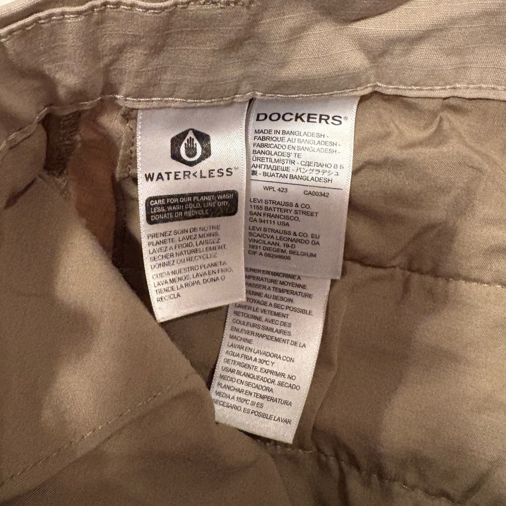 Dockers Men’s Chino Shorts Khaki Size 33 Water<Less 9” Inseam - Picture 4 of 5